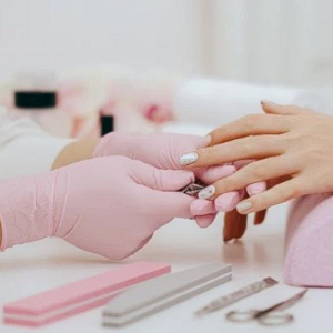 UÑAS